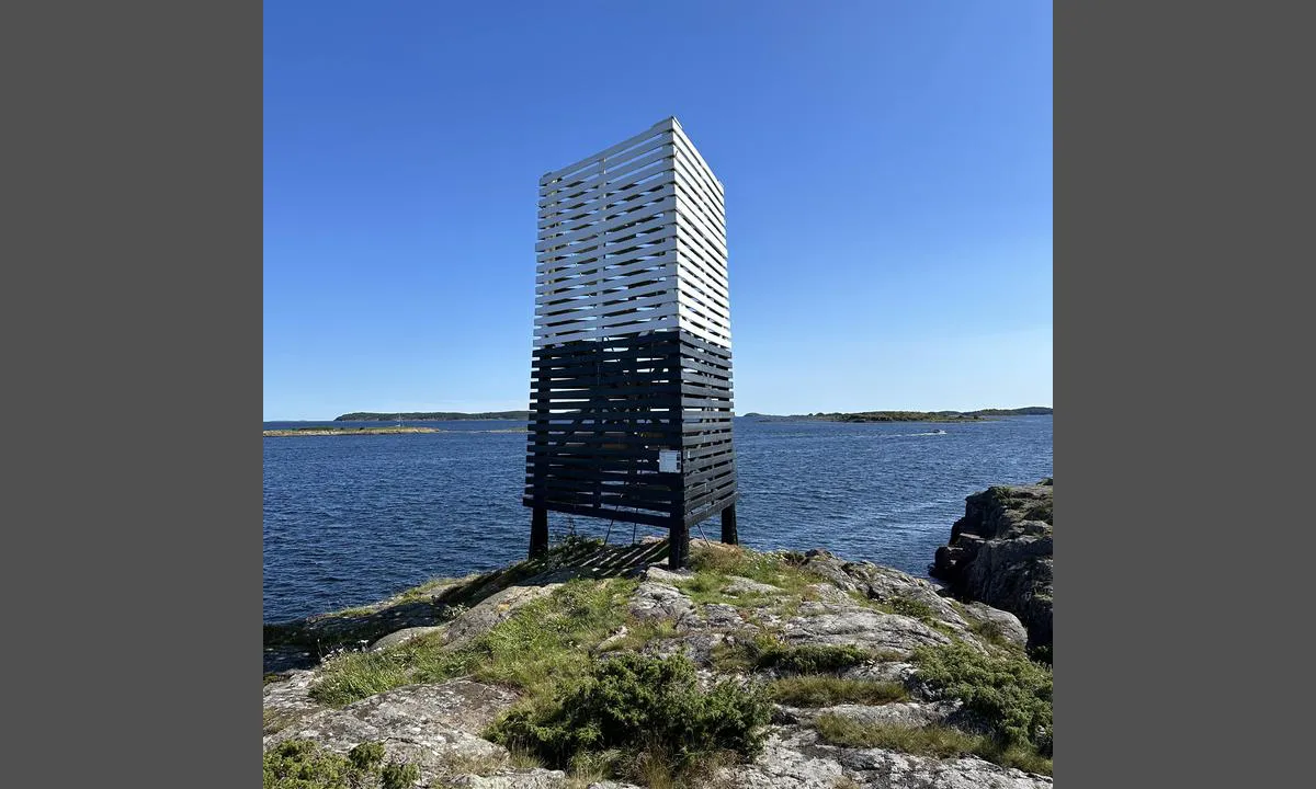 Torgersøya: {"base": "no", "no": "Gammelt seilmerke", "se": "Gammalt segelm\u00e4rke", "en": "Old sailing marker", "da": "Gammelt sejlm\u00e6rke"}